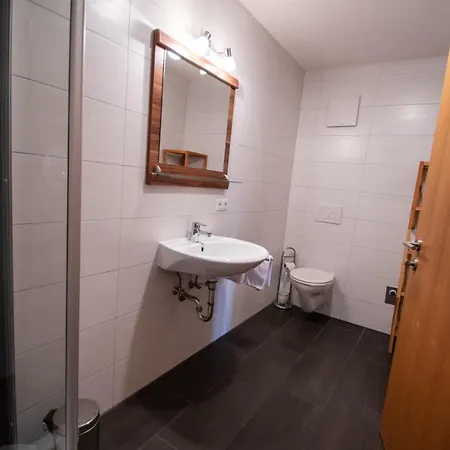 Haus Raggl Apartment
