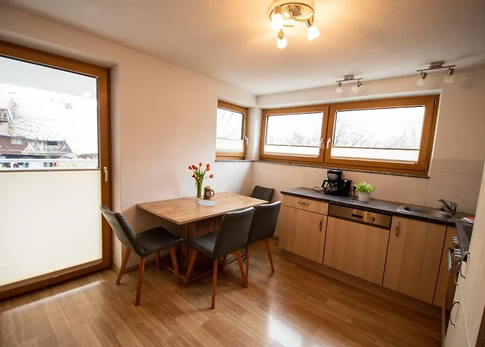 Haus Raggl Apartamento Landeck