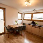 Haus Raggl Lägenhet Landeck